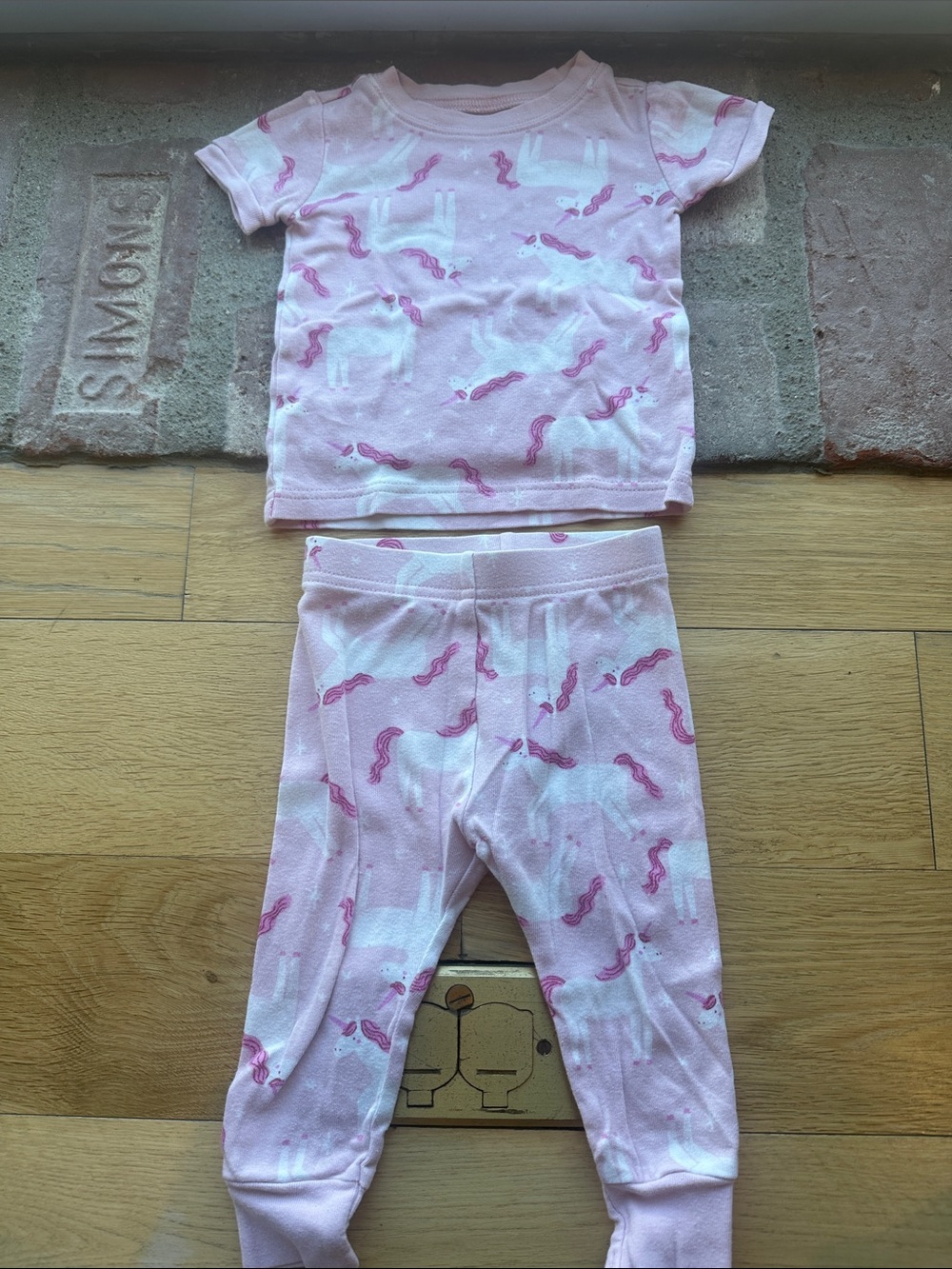 Old Navy Pink Unicorn Print Kids Pajama Set